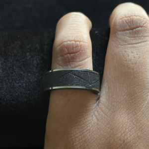 Midnight Cross-Band Ring (Size 6)