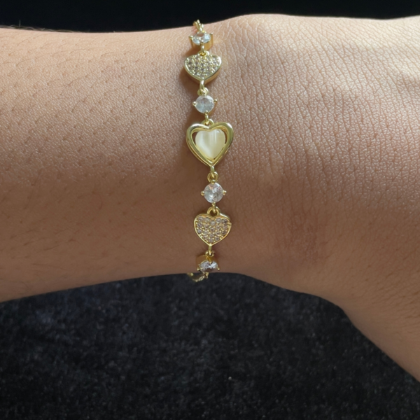 Golden Hearts Link Bracelet